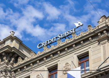 Credit Suisse, pay rises