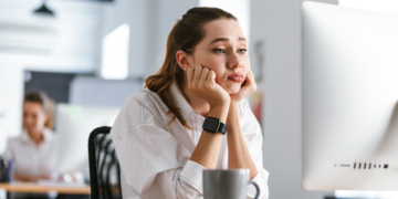bored worker, disengagement, dissatisfaction, mental health, blue monday