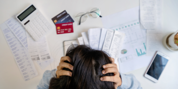 Financial stress, wellbeing, productivity, money. worries, concerns, health, workplace, mental wellebing