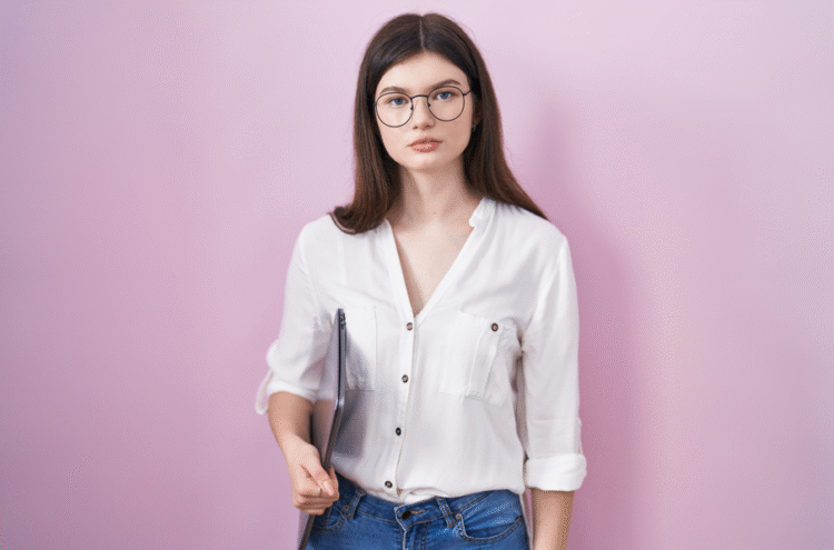 Young-workers-Gen-Z-stress-flexible-working-financial-education-commute-absence-